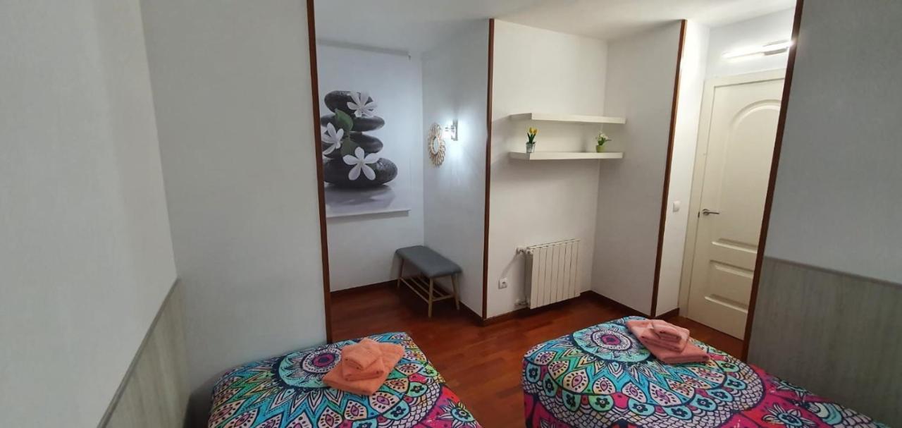 Apartamento Vilallonga Figueres  Kültér fotó