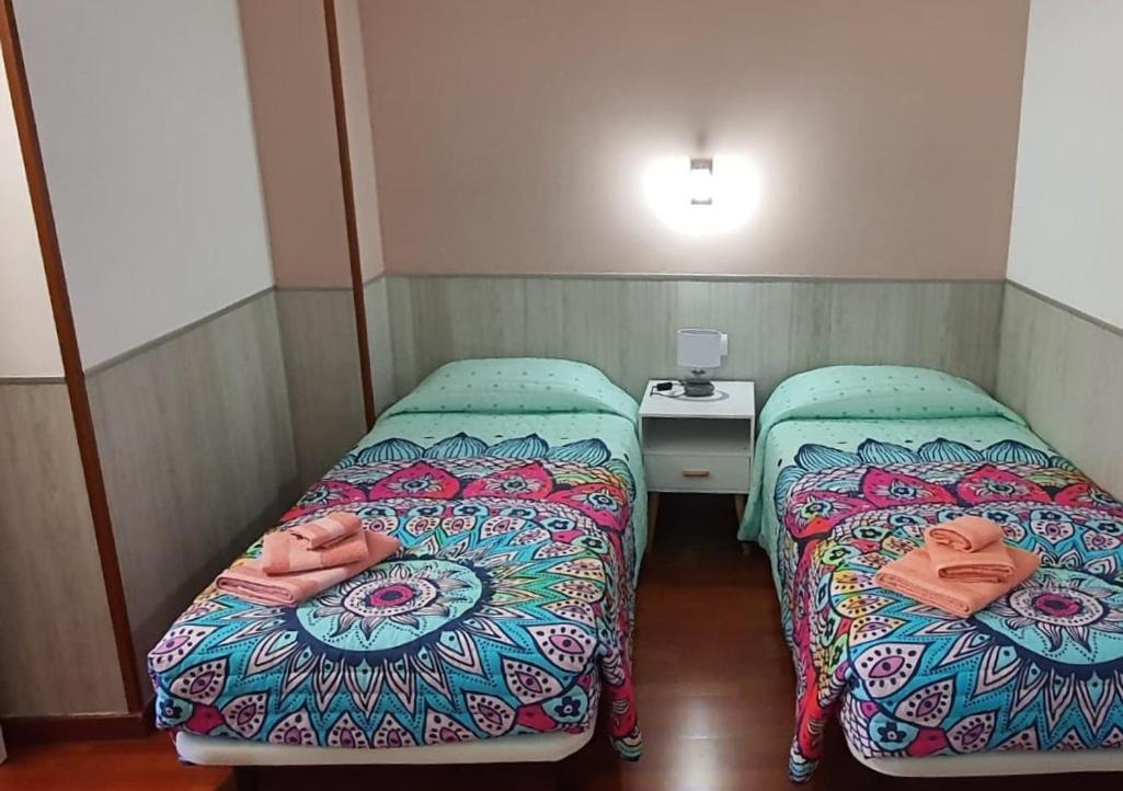 Apartamento Vilallonga Figueres  Kültér fotó