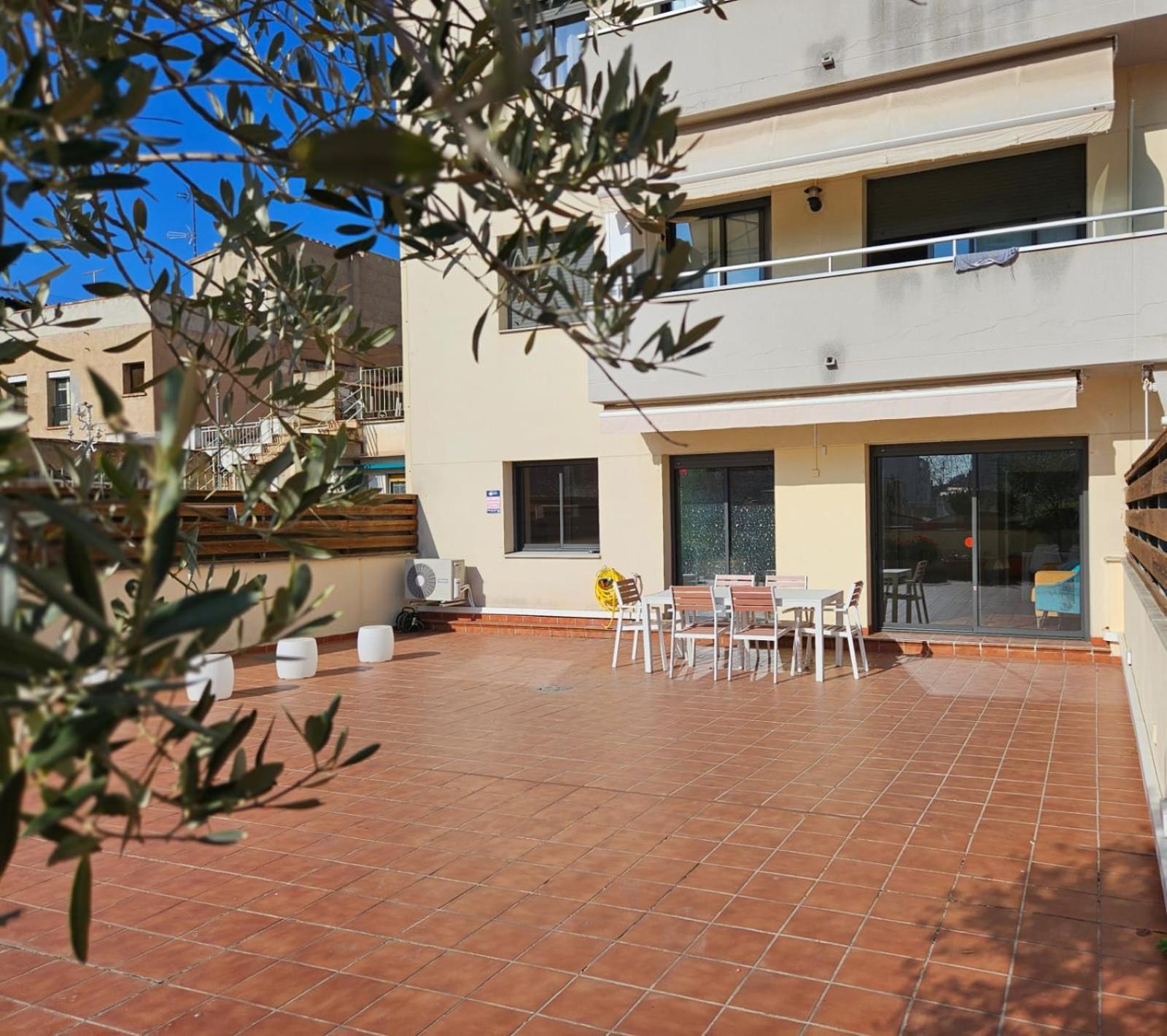 Apartamento Vilallonga Figueres  Kültér fotó