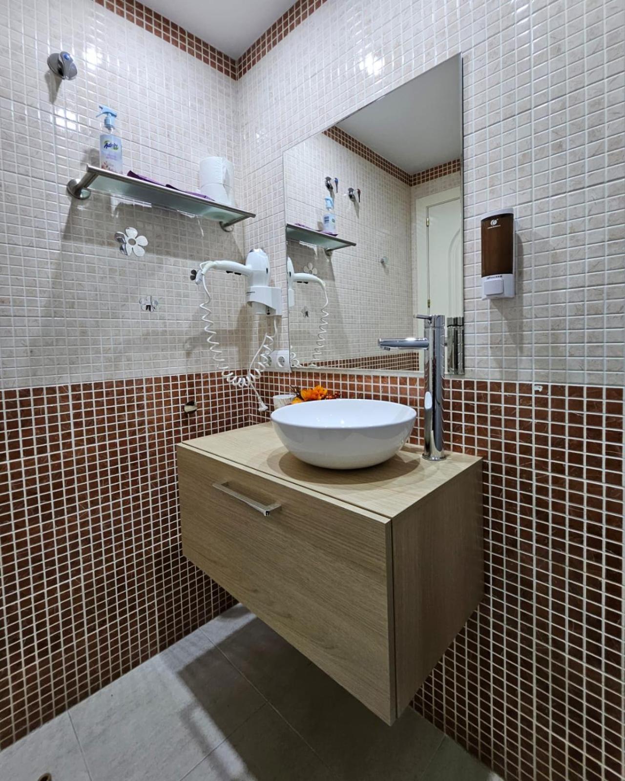 Apartamento Vilallonga Figueres  Kültér fotó